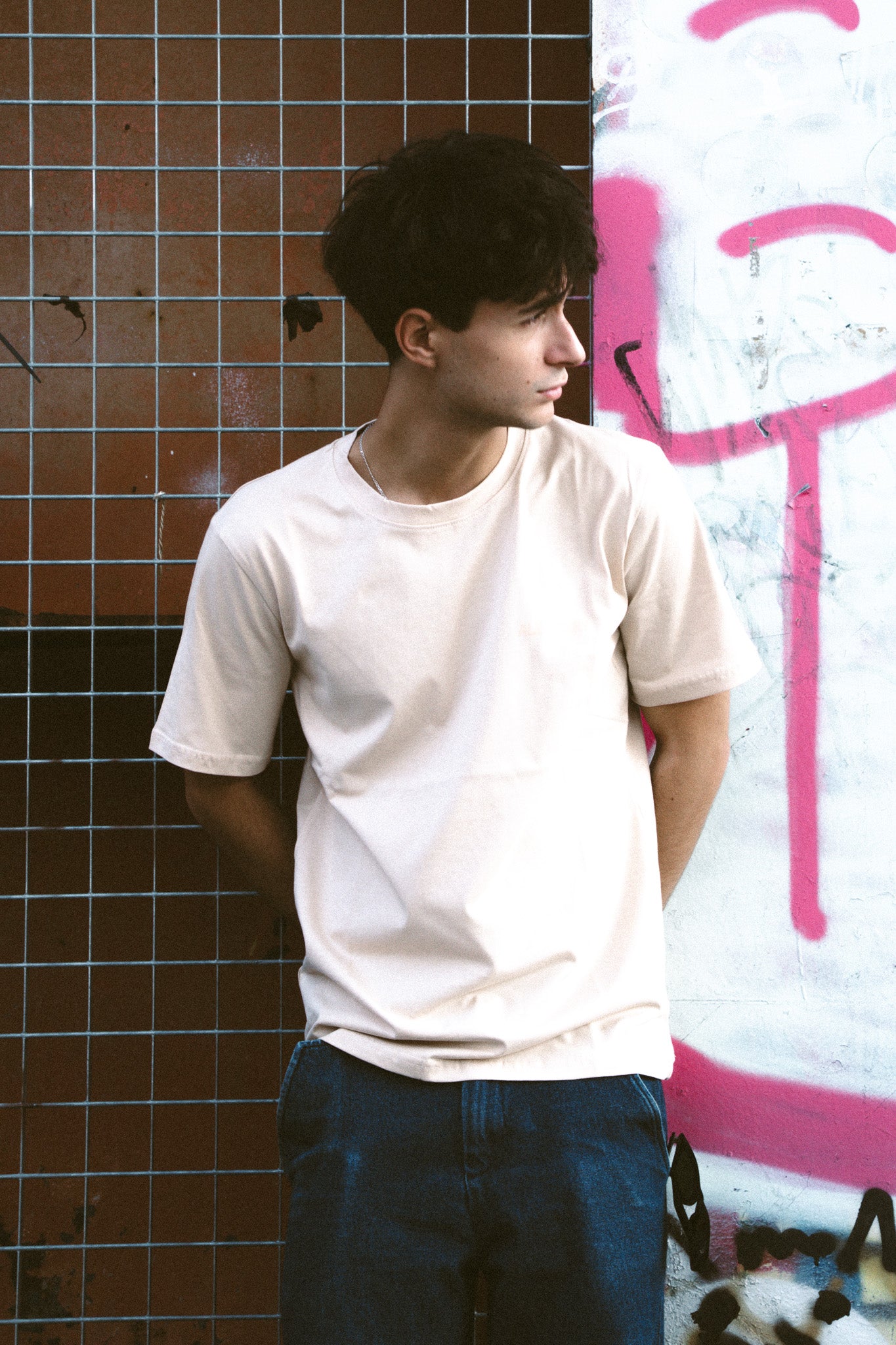 Aleyesure Avory - Basic Logo Tee