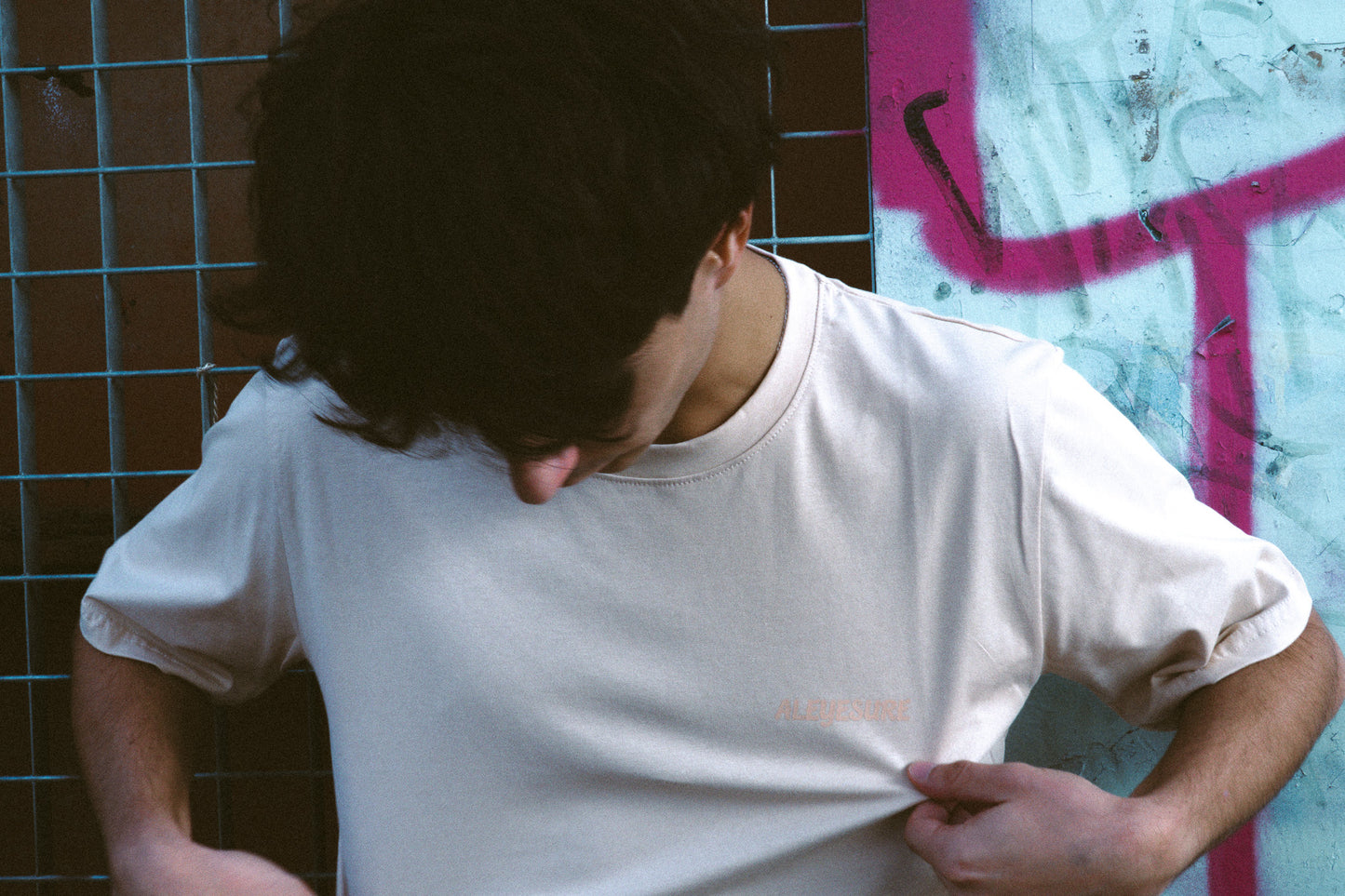 Aleyesure Avory - Basic Logo Tee